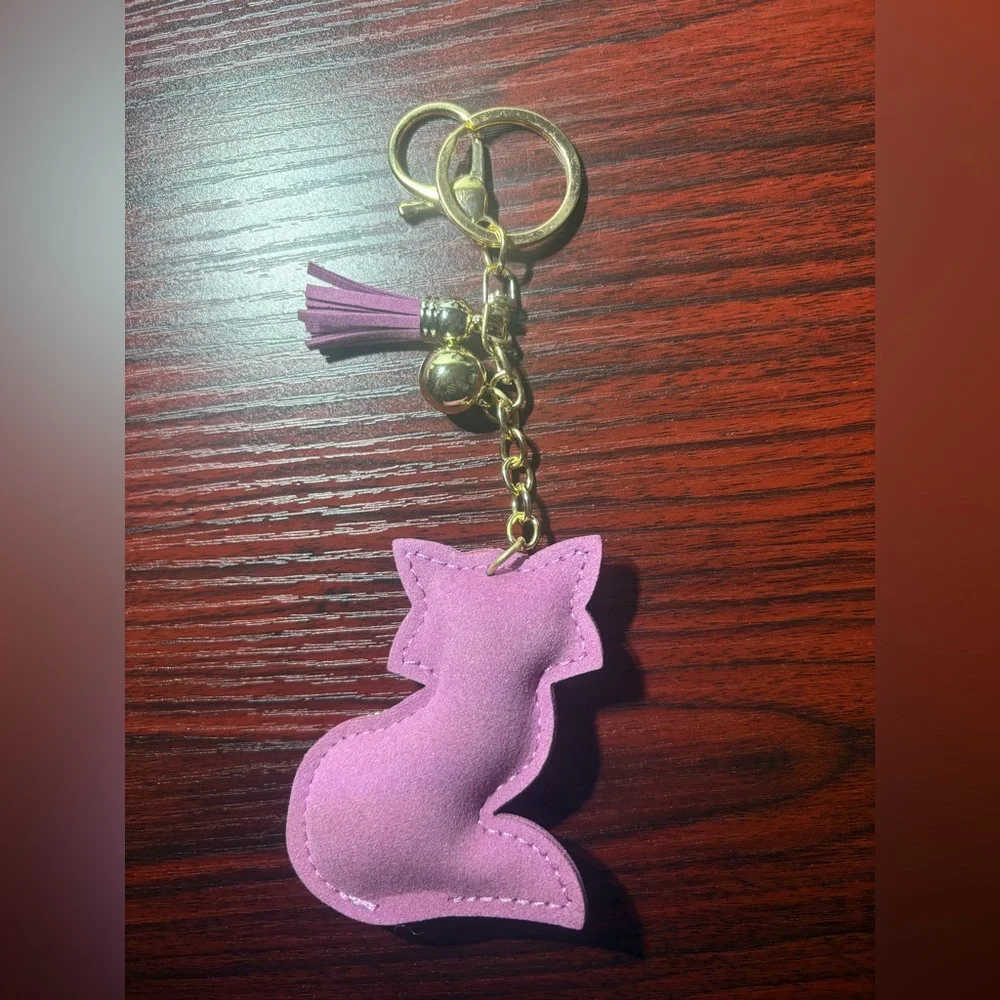 Pink Fox Keychain - Picture 2 of 4